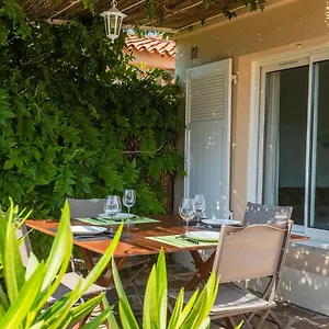  Villa Les Pescadieres France